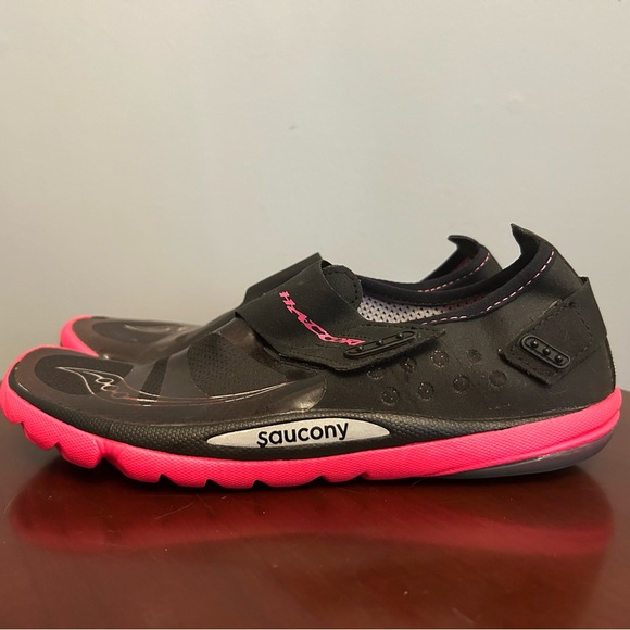 SAUCONY HATTORI Minimalist Running Shoes, size W9.5 (fits like W8.5/9) - Picture 2 of 6